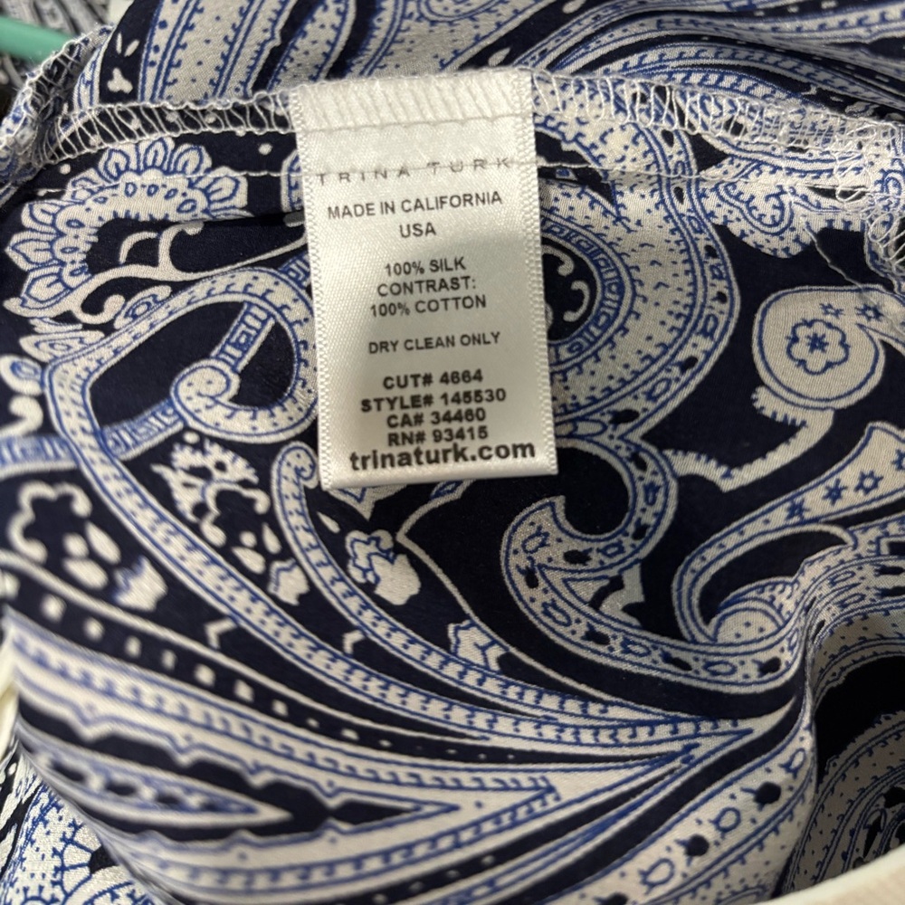 NWT Trina Turk Paisley Blue SILK Georgette dress Size 12 runs smaller. Lovely!